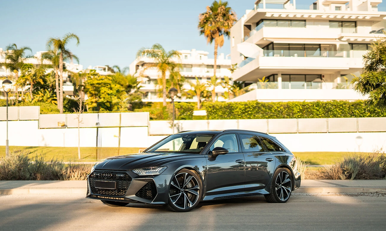 rent Audi RS6 Avant rent Audi RS6 Avant